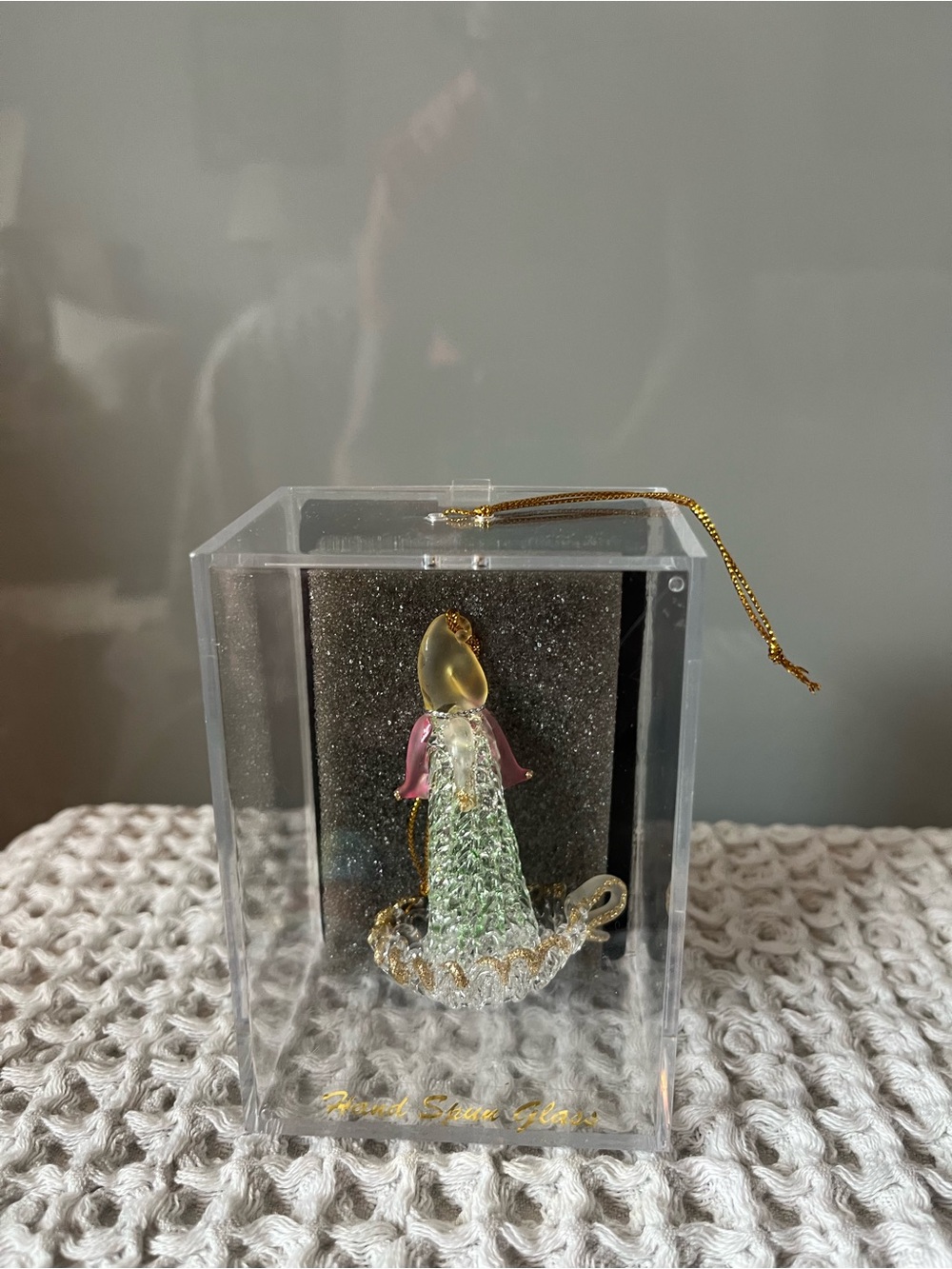 Darice Gold Corded Ornament Box with Green Insert
